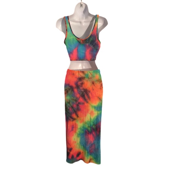 Midi Skirt & Cropped Top Set - Picture 5 of 6